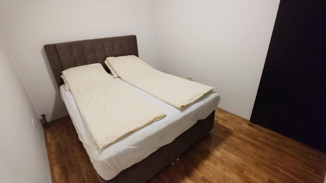 Apartments Leon サラエヴォ エクステリア 写真