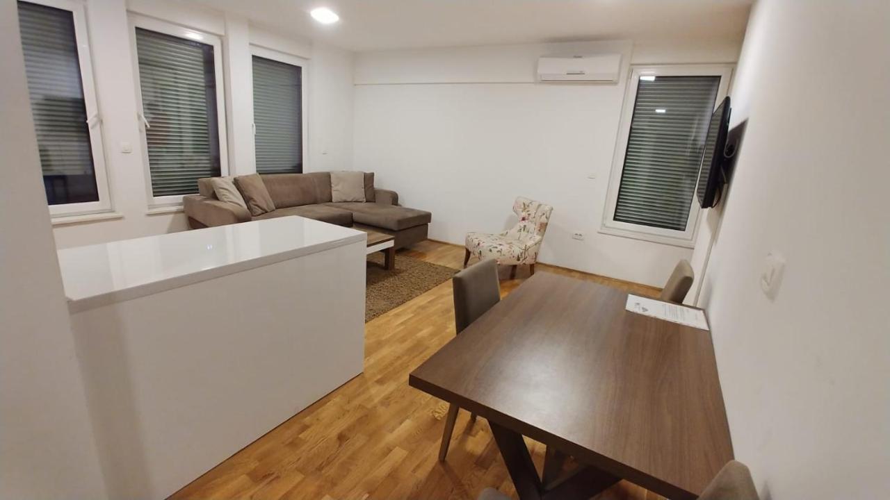 Apartments Leon サラエヴォ エクステリア 写真