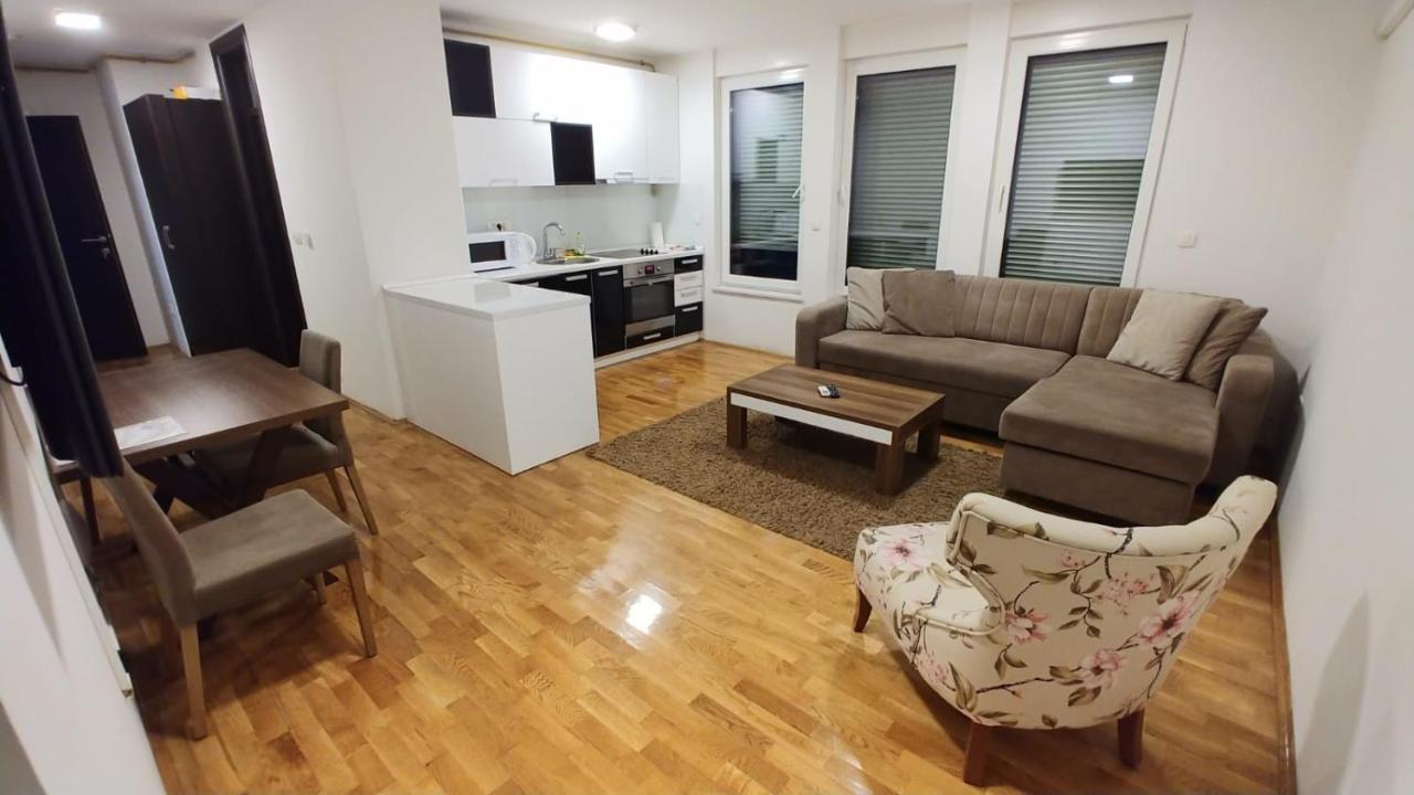 Apartments Leon サラエヴォ エクステリア 写真