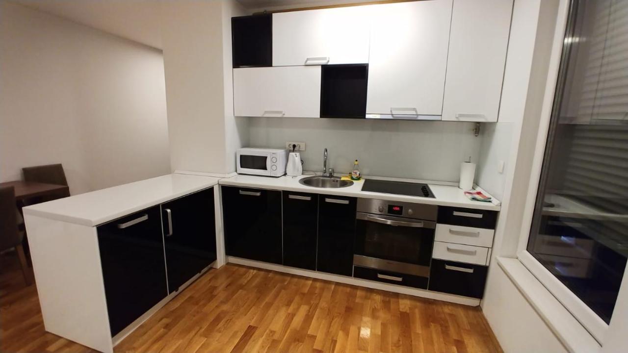 Apartments Leon サラエヴォ エクステリア 写真